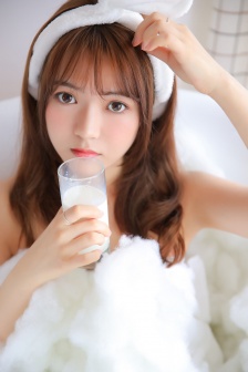 丰满人妻少妇久久久久久